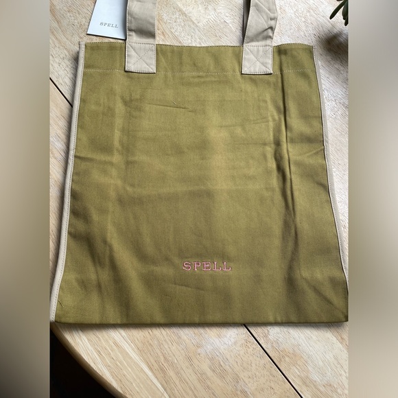 Spell Foxglove Olive Floral Embroidered Tote NWT - Picture 3 of 8